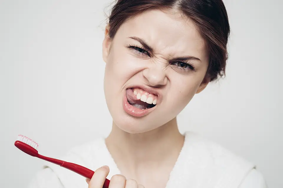 Signs You May Have Gingivitis 7 Signs You May Have Gingivitis