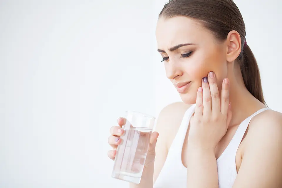 Dry Mouth & How to Treat It 12 Dry Mouth & How to Treat It