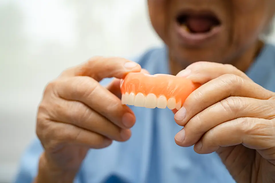 Implants Vs. Dentures. Which is Right for You? 2 The Difference Between Dental Implants and Dentures
