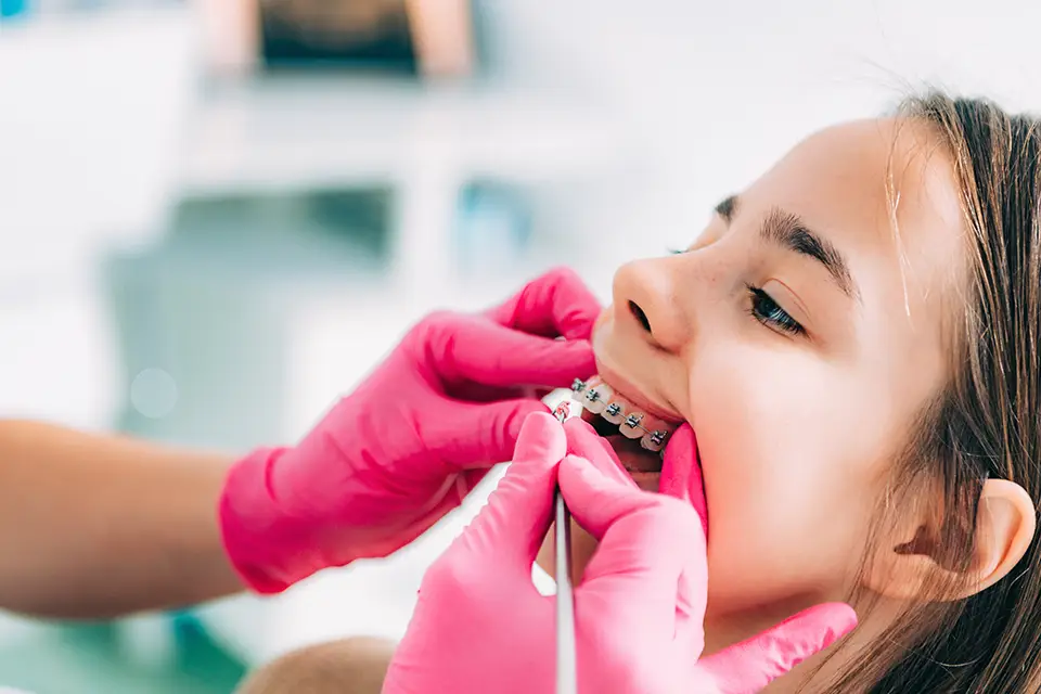 What Is an Early Orthodontic Treatment? 1 Advantages of Early Orthodontic Treatment