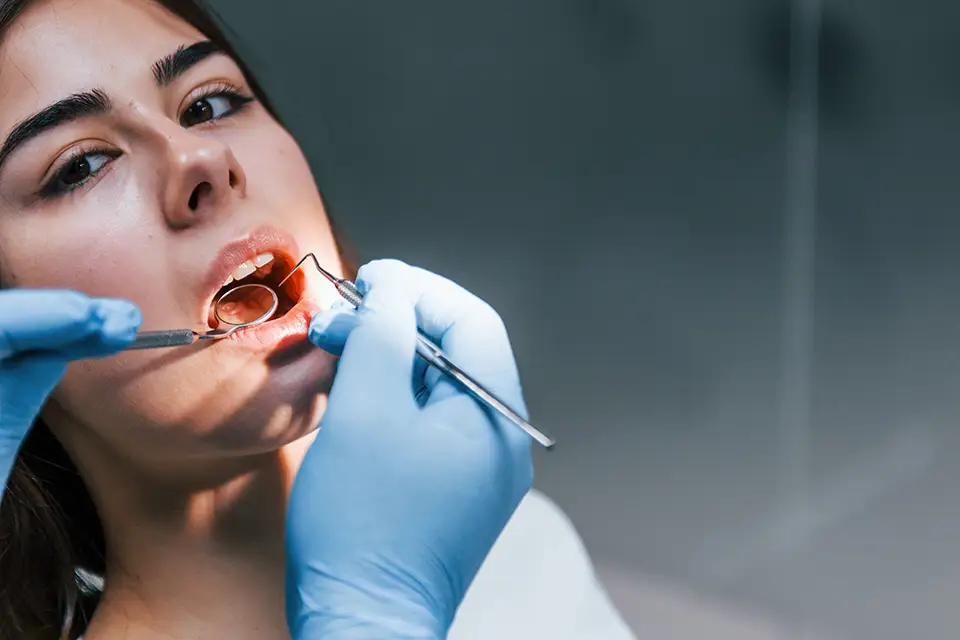 The Stages of Gum Disease: Gingivitis to Periodontitis 1 How to Maintain Good Gum Health