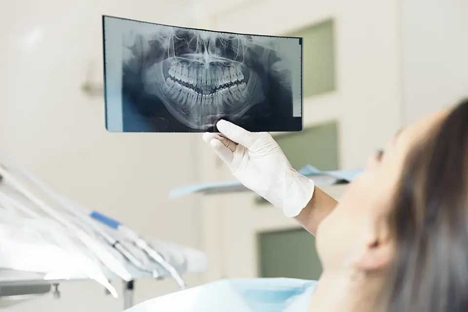Building Solid Foundations: Dental Implants and Sinus Lifts Addressing Bone Volume Issues at ORIS Dental Clinics 6 Building Solid Foundations: Dental Implants and Sinus Lifts Addressing Bone Volume Issues at ORIS Dental Clinics